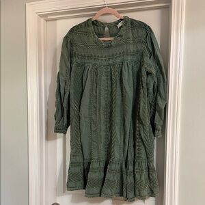 Devotion TWINS Green Long Sleeve Dress